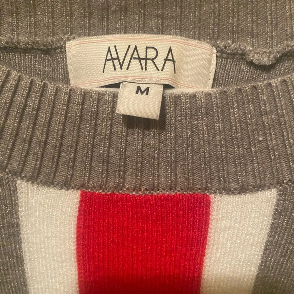 Avara-Gray and Red Striped Women's Sweater-Size M - Picture 3 of 3